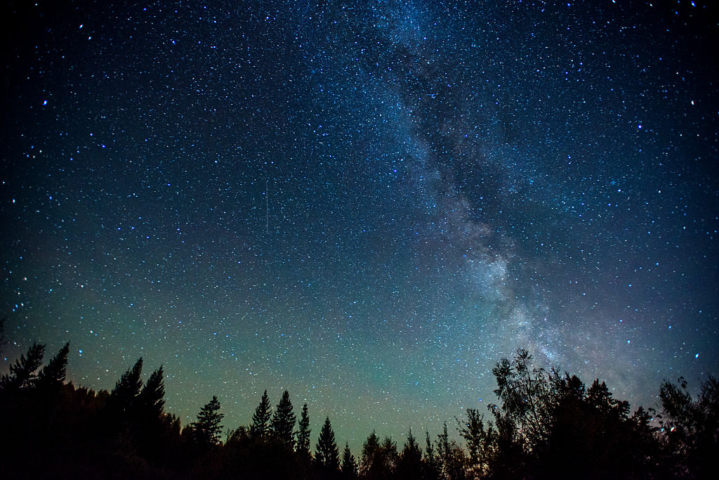 How to Find and Observe the International Space Station